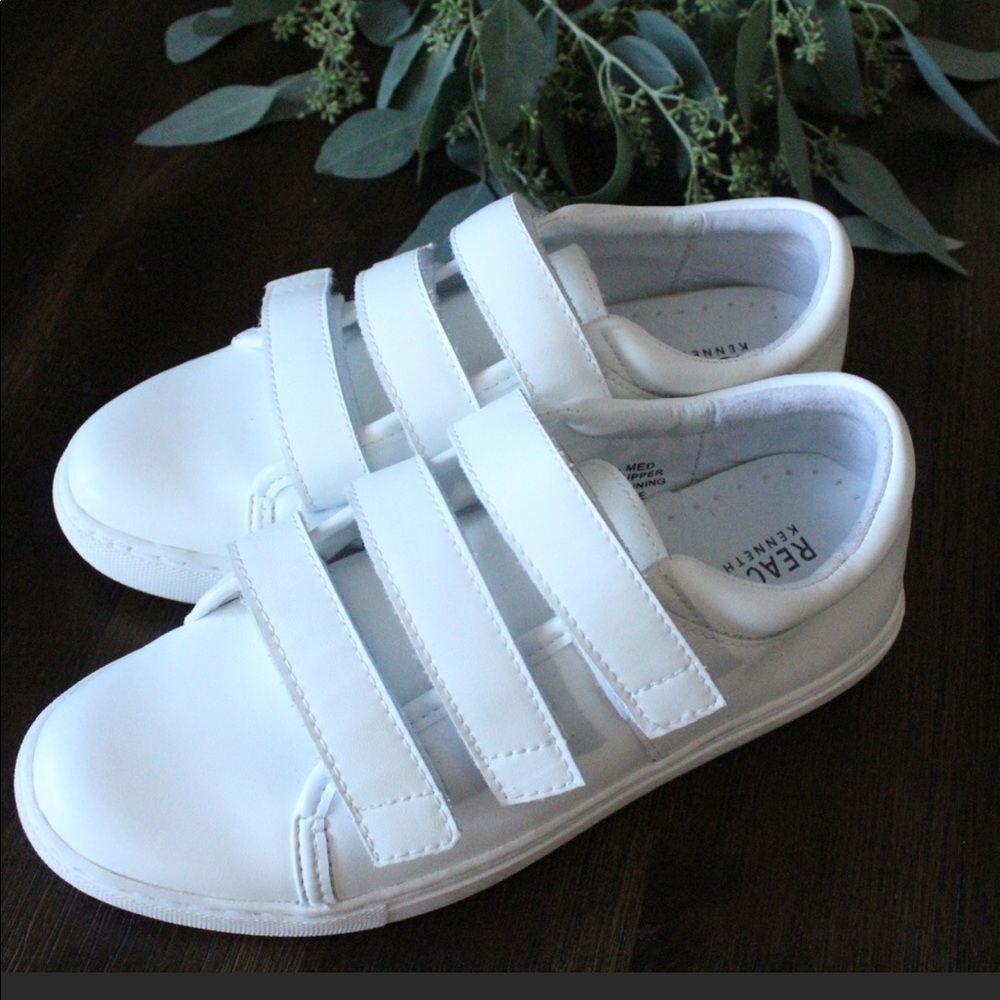 Kenneth Cole White Sneakers 👟